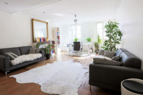 Central and Parisian style - 3 bedrooms